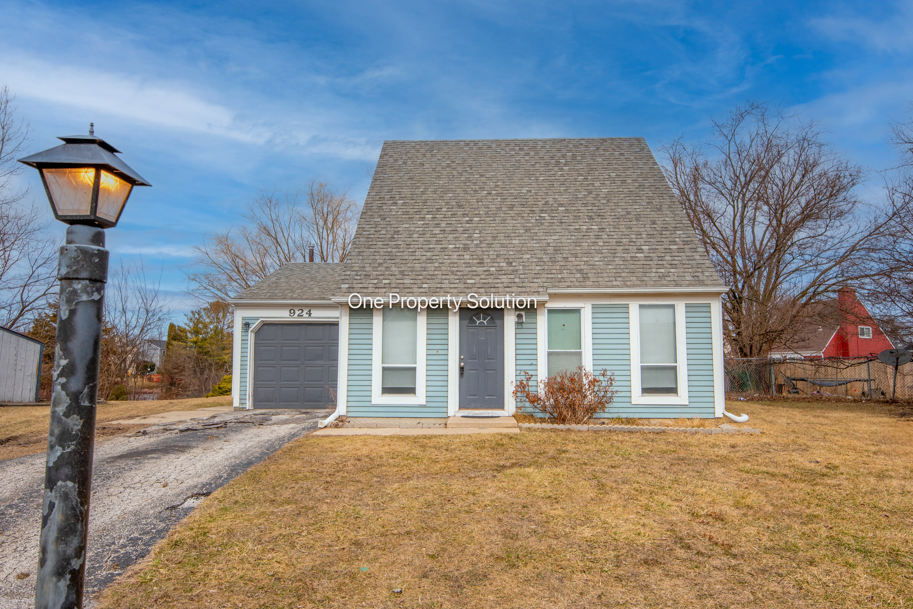 924 West 60th Pl Merrillville, IN 46410